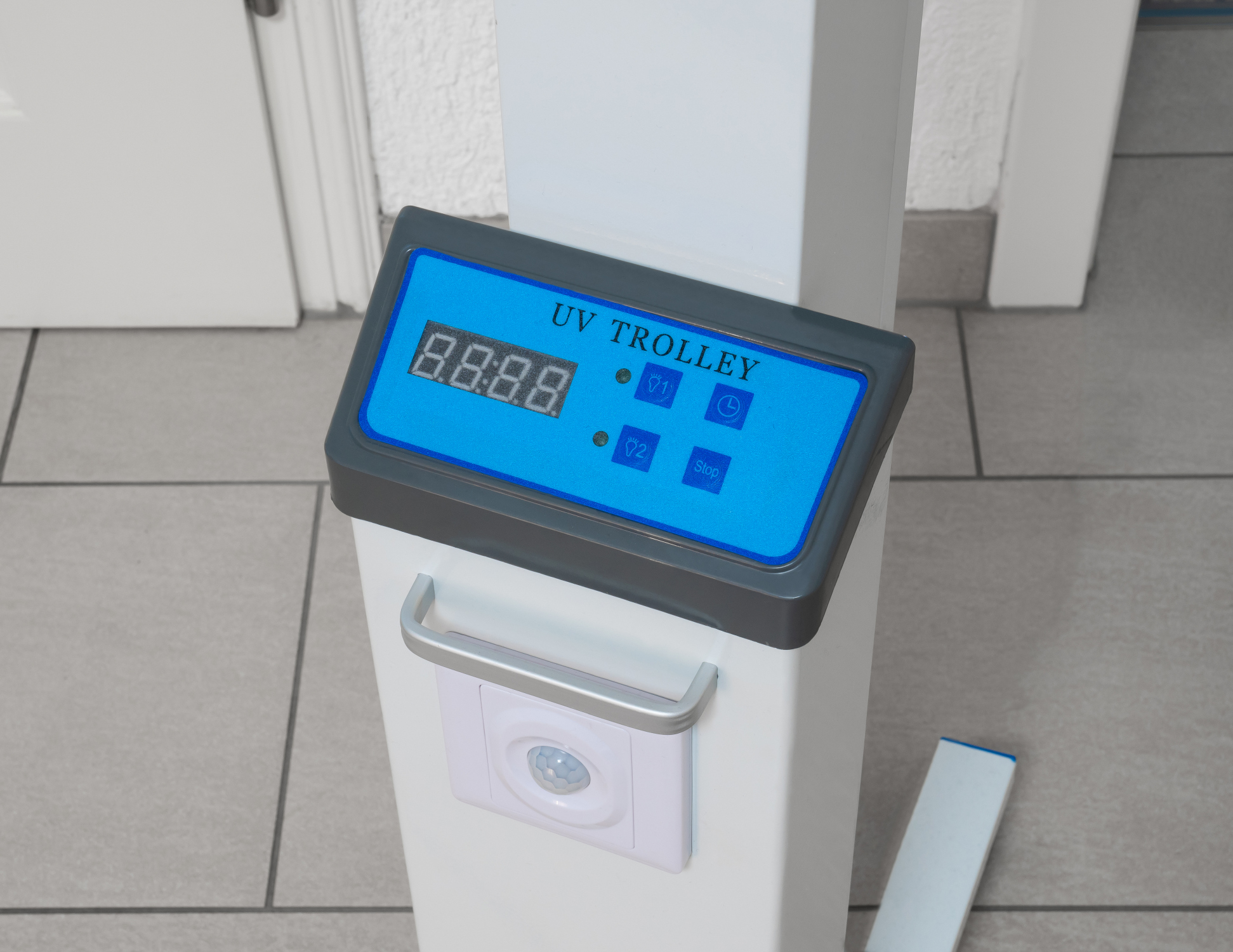 UV-C Desinfektionsstation 60W mit 2 Röhren für 30 m² Raumfläche, Good Connections®