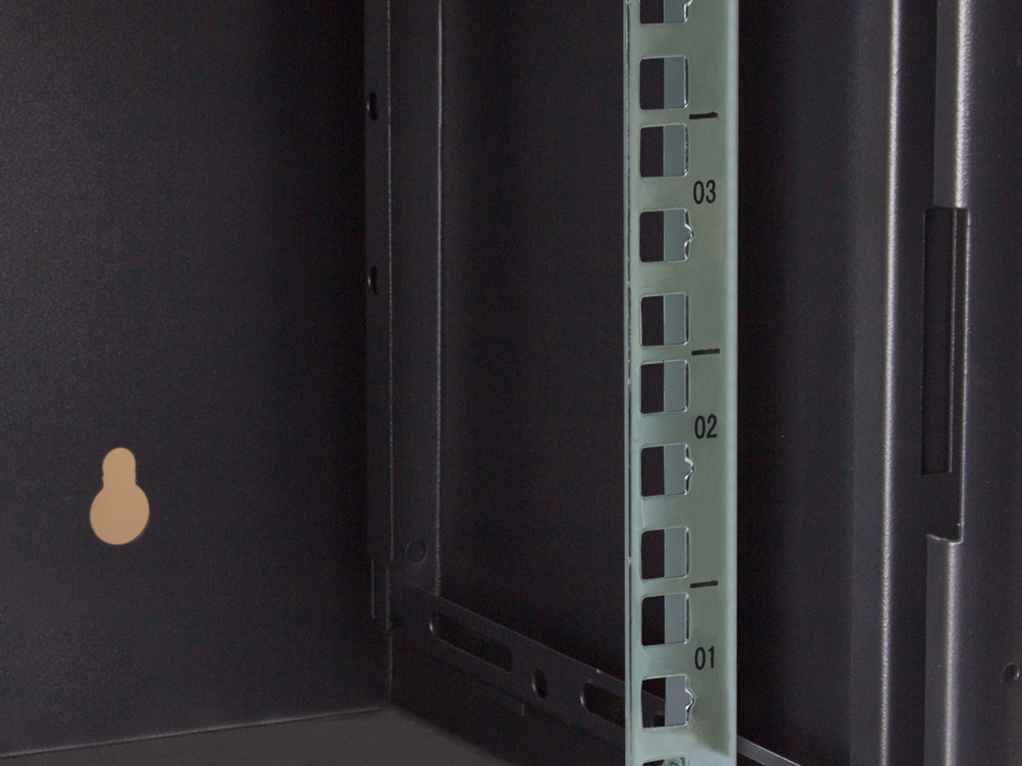 10" Wandgehäuse, 12HE, tiefschwarz (RAL9005), 312 x 300mm, fertig montiert, Good Connections®