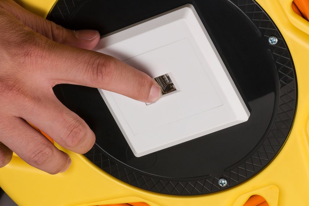 RJ45 Netzwerk Kabeltrommel, Cat. 7a, S/FTP, PiMF, 1200MHz, 50m