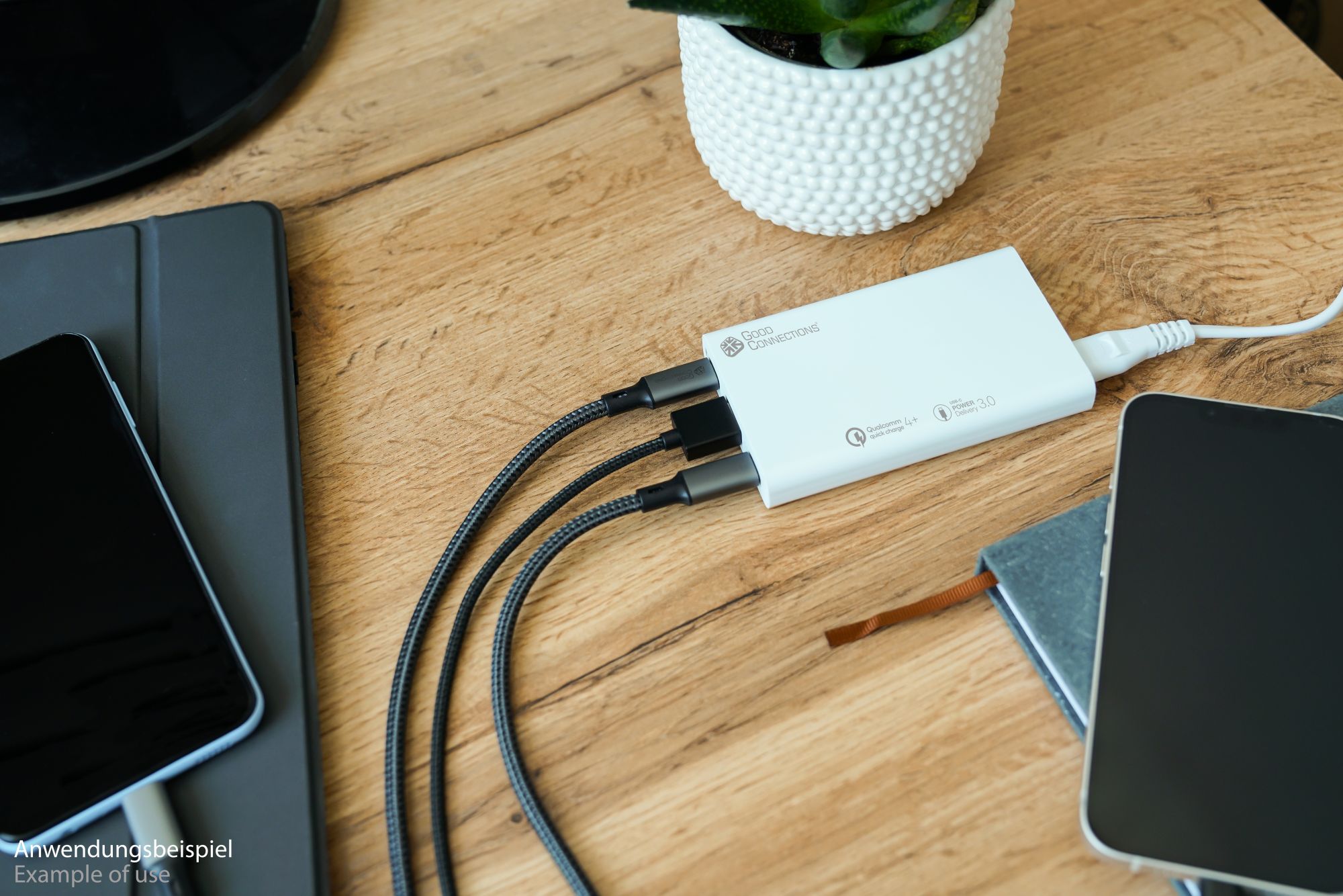 USB-Desktop-Schnellladestation 65W, 3-Port (2x USB-C™, 1x USB-A), weiß