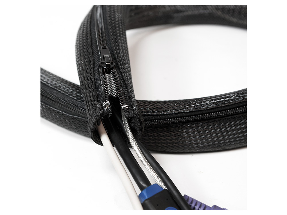 Flexibler Kabelschutz mit Reißverschluss, 0,03 x 0,02 x 2m