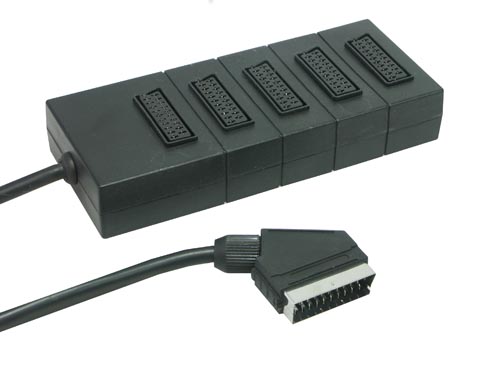 Verteiler Scart Stecker an 5x Scart Buchse, Good Connections®